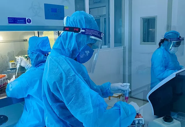 Tphcm Ghi Nhận 3 Ca Nhiễm Omicron Đầu Tiên Trong Cộng Đồng