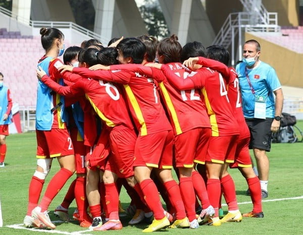 Fan Đông Nam Á Phát Cuồng Với Tấm Vé World Cup Lịch Sử Của Việt Nam