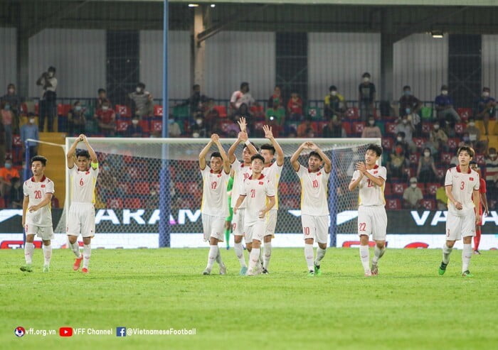Tiếp Nối Cảm Hứng Thắng Trung Quốc, U23 Việt Nam Đè Bẹp Singapore 7-0!