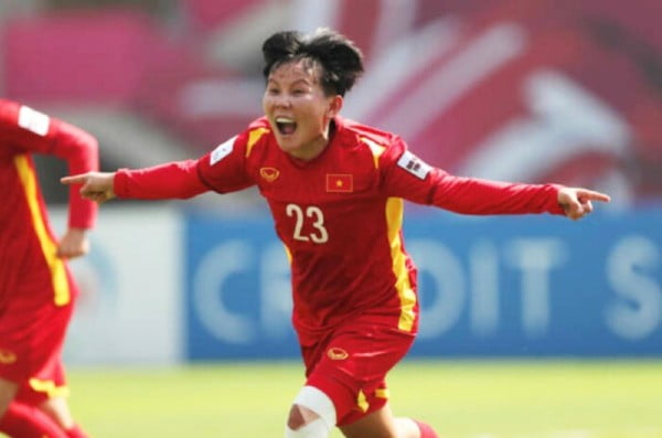 Bích Thuỳ: Nước Mắt Tuôn Rơi Và Mong Ba Còn Sống Để Chia Sẻ Niềm Vui World Cup