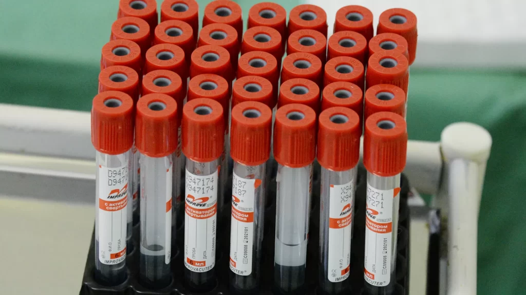 Các Nhà Khoa Học Cùng Một Lúc Phát Hiện Ra Một Số Biến Thể Deltacron