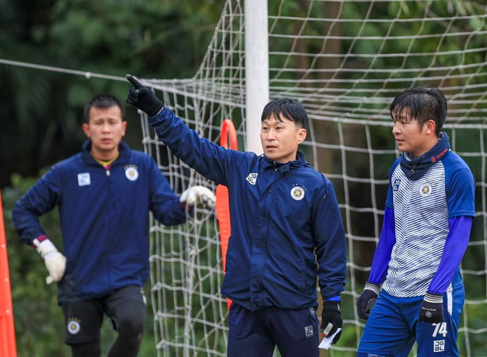 Derby Thủ Đô Bị Hoãn, Đội Bóng Của Bầu Hiển Vẫn Chưa Thể Khoe Sức Mạnh