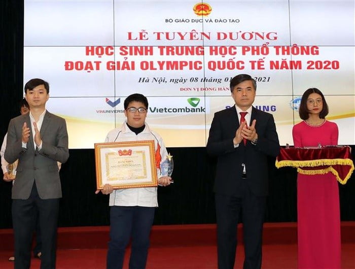 Học Sinh Trường Chuyên Có Thể Học Trước Đại Học