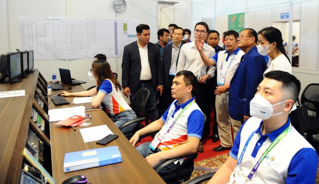 Đoàn Bộ Thông Tin Vương Quốc Campuchia Thăm Trung Tâm Báo Chí Sea Games 31