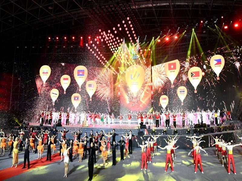 Khép Lại Kỳ Sea Games 31 Đáng Nhớ: Lời Tạm Biệt Ấm Áp Từ Nước Chủ Nhà