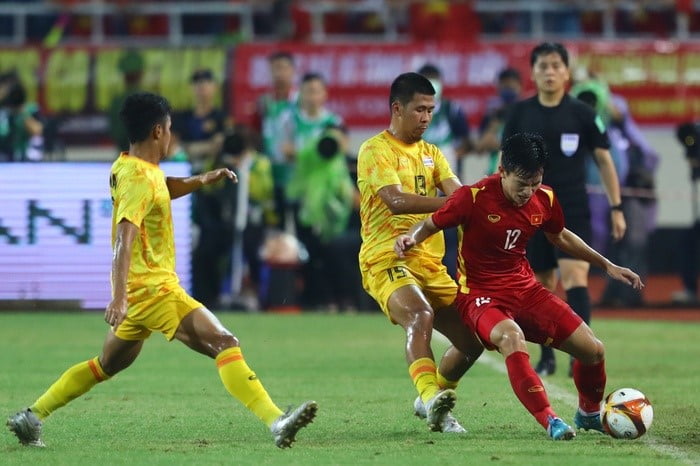 Phan Tuấn Tài - Chàng Sinh Viên Điển Trai Giúp Việt Nam Thắng Thái Lan