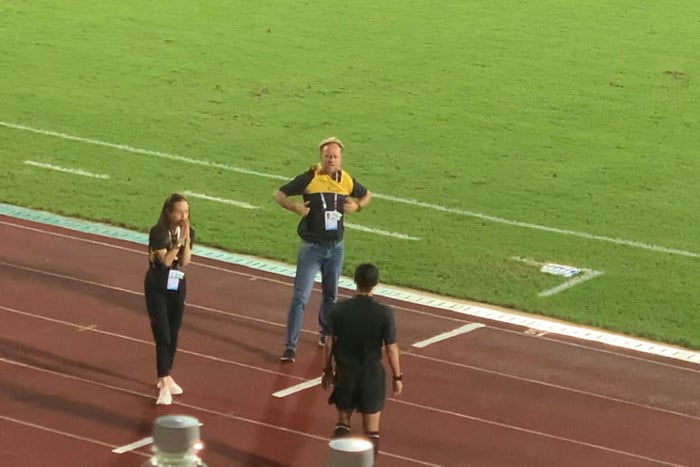 Hlv Polking Gây Ồn Ào, Không Dám Xem U23 Thái Lan Đá Phạt Đền Vào Lưới Singapore