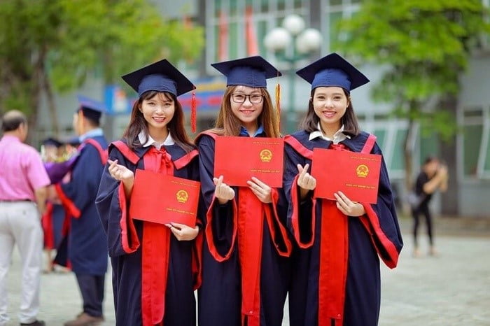 Một Địa Phương Hỗ Trợ 100 Triệu Đồng Cho Cử Nhân Sư Phạm Xếp Loại Xuất Sắc