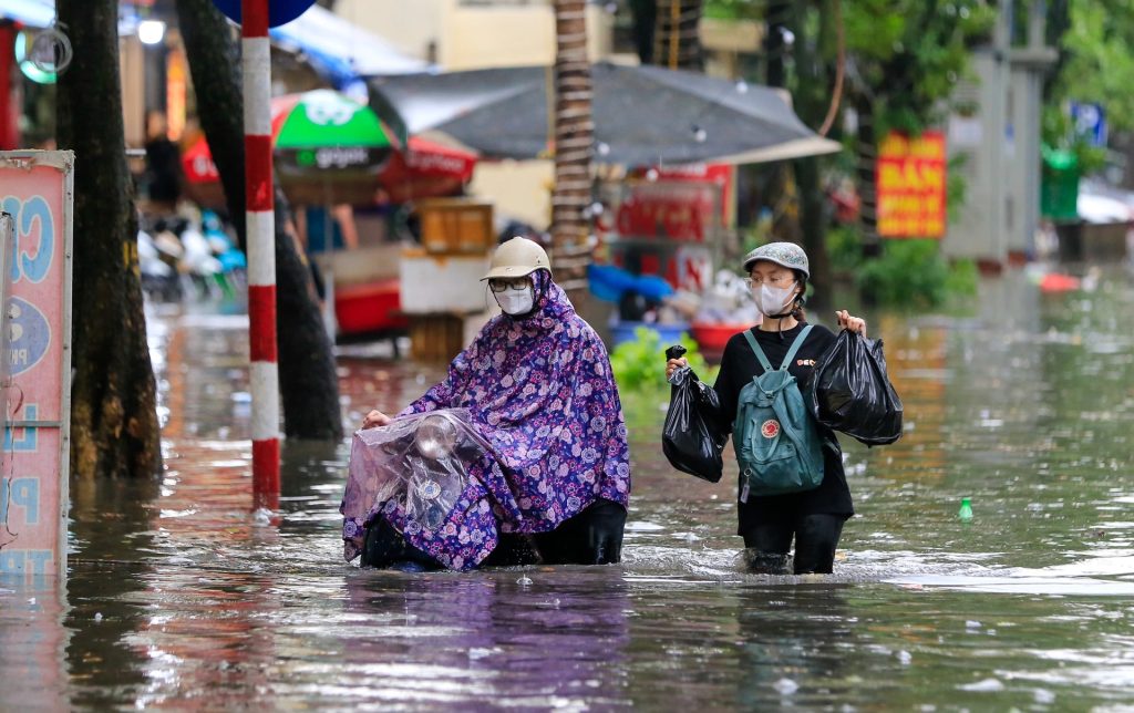 Nguy Cơ Mắc Bệnh Về Da Tăng Cao Mùa Mưa Lớn