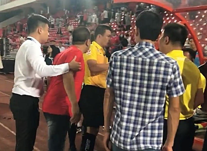 Ông Trần Tiến Dũng Bị Cấm 3 Năm Không Được Đến Sân Cỏ V.league