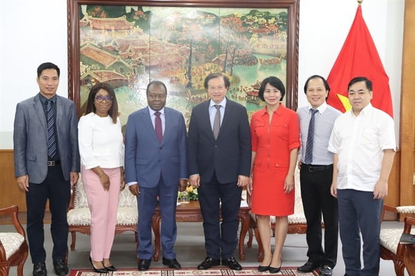 Thúc Đẩy Hợp Tác Với Ai Cập Và Angola Trong Lĩnh Vực Tdtt