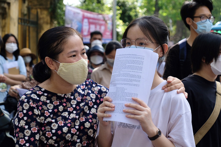 Hà Nội Chốt Thi 3 Môn Vào Lớp 10: Phụ Huynh Người Vỡ Òa, Người Vẫn Băn Khoăn
