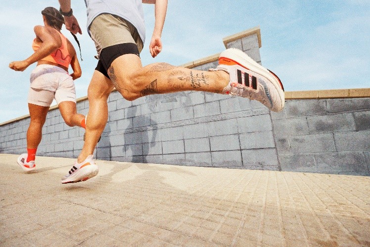 Adidas Ra Mắt Giày Chạy Ultraboost Light Mới Với Trải Nghiệm Năng Lượng Vượt Trội