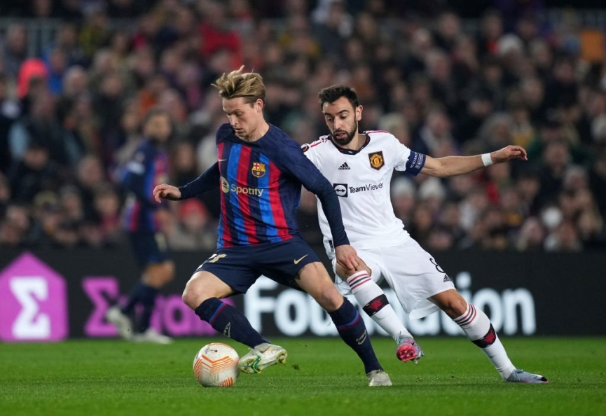 Rượt Đuổi Tỉ Số Đầy Kịch Tính: Barcelona Hòa Man United Ngay Trên Sân Nhà