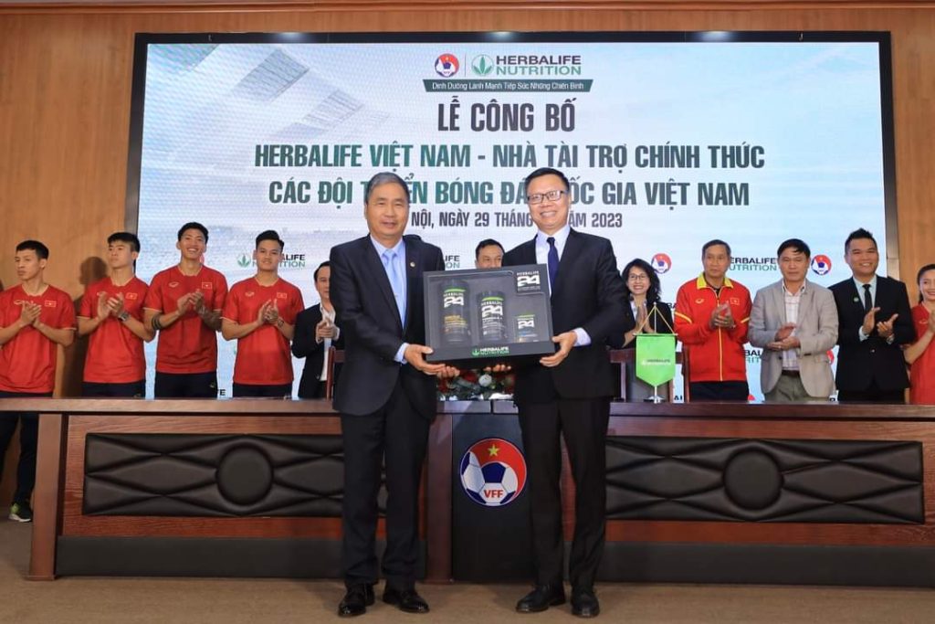 Lễ Công Bố "Herbalife Việt Nam - Nhà Tài Trợ Chính Thức Các Đội Tuyển Bóng Đá Quốc Gia Việt Nam"