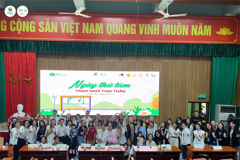 Ngày Thứ Tám - "Mang Yêu Thương Để Lan Tỏa Những Yêu Thương"