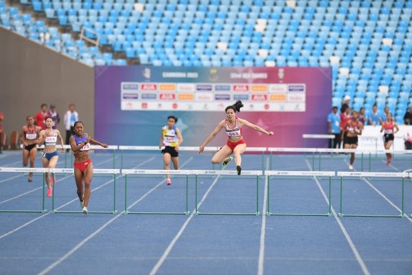 Điền Kinh Lập Hat-Trick Hcv Trong Ngày Thi Đấu Chính Thức Thứ 7