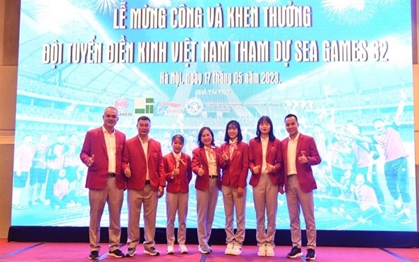 Mừng Công Và Khen Thưởng Đội Tuyển Điền Kinh Việt Nam Tham Dự Sea Games 32