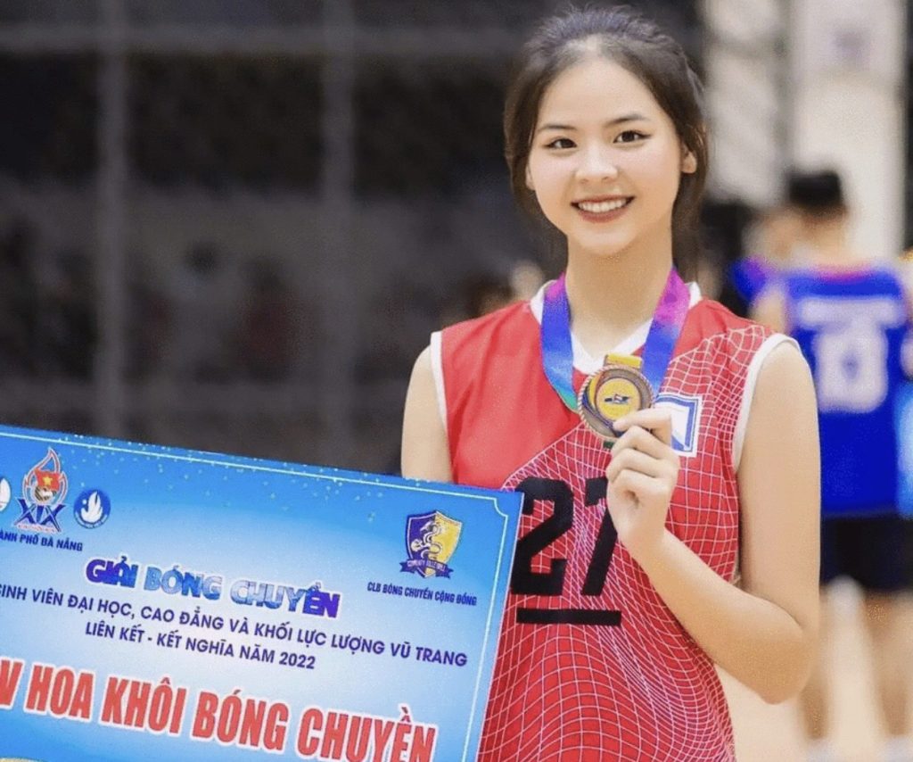 Ngắm Nhìn Nhan Sắc Hoa Khôi Bóng Chuyền Thi Hoa Hậu Thế Giới Việt Nam