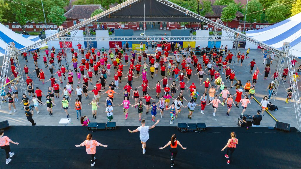 3000 Người Cùng Nhau Sẻ Chia Tinh Thần Thể Thao Không Giới Hạn Tại Lễ Hội Huế - Zumba® Festival 2023