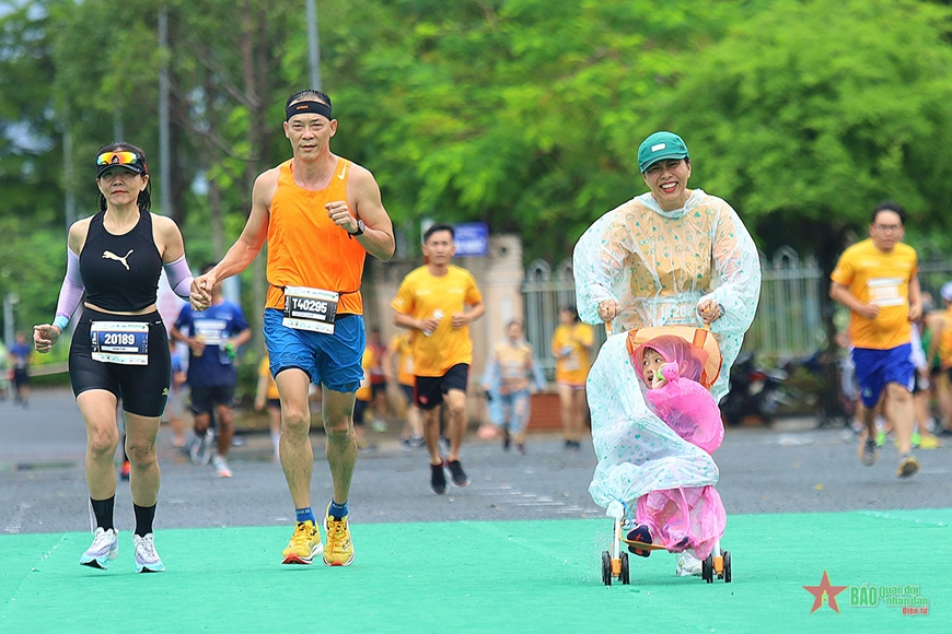 Giải Marathon Quốc Tế “Vietcombank Mekong Delta” - Lan Toả Thông Điệp Bảo Vệ Môi Trường, Ứng Phó Biến Đổi Khí Hậu.