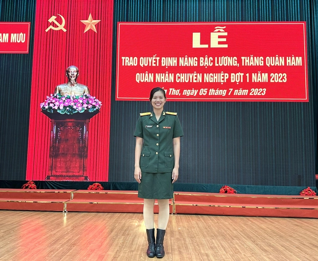 Chân Dung "Tiên Cá" Ánh Viên - Trung Tá Quân Nhân Chuyên Nghiệp Trẻ Nhất Việt Nam