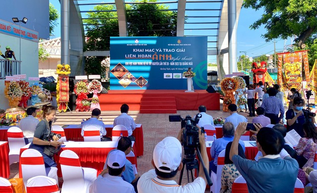 Khai Mạc Liên Hoan Ảnh Nghệ Thuật Khu Vực Nam Trung Bộ Và Tây Nguyên