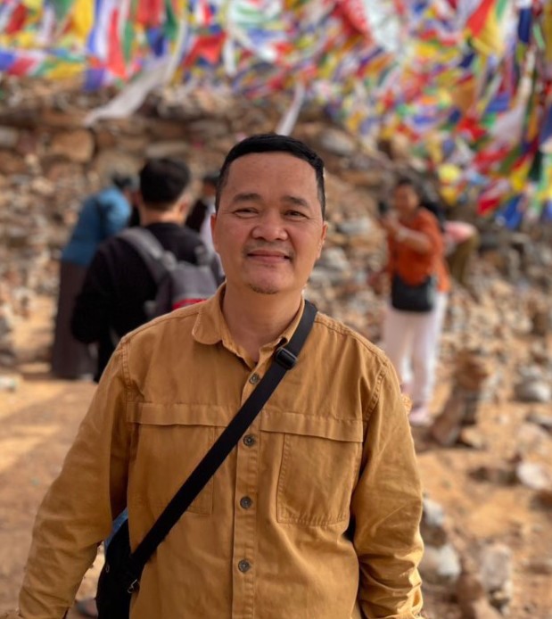 Họa Sĩ Doãn Sơn - Người Kể Chuyện Bằng Tranh