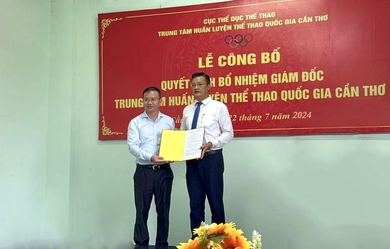 Lễ Công Bố Quyết Định Bổ Nhiệm Giám Đốc Trung Tâm Hlttqg Cần Thơ