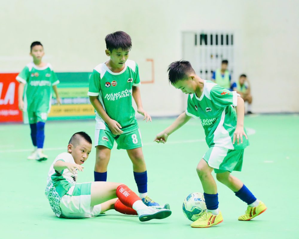 Thắp lửa đam mê từ những đôi chân nhỏ: 4 cái tên xuất sắc giành vé vào bán kết U11 Toàn quốc Cúp Nestlé MILO 2025