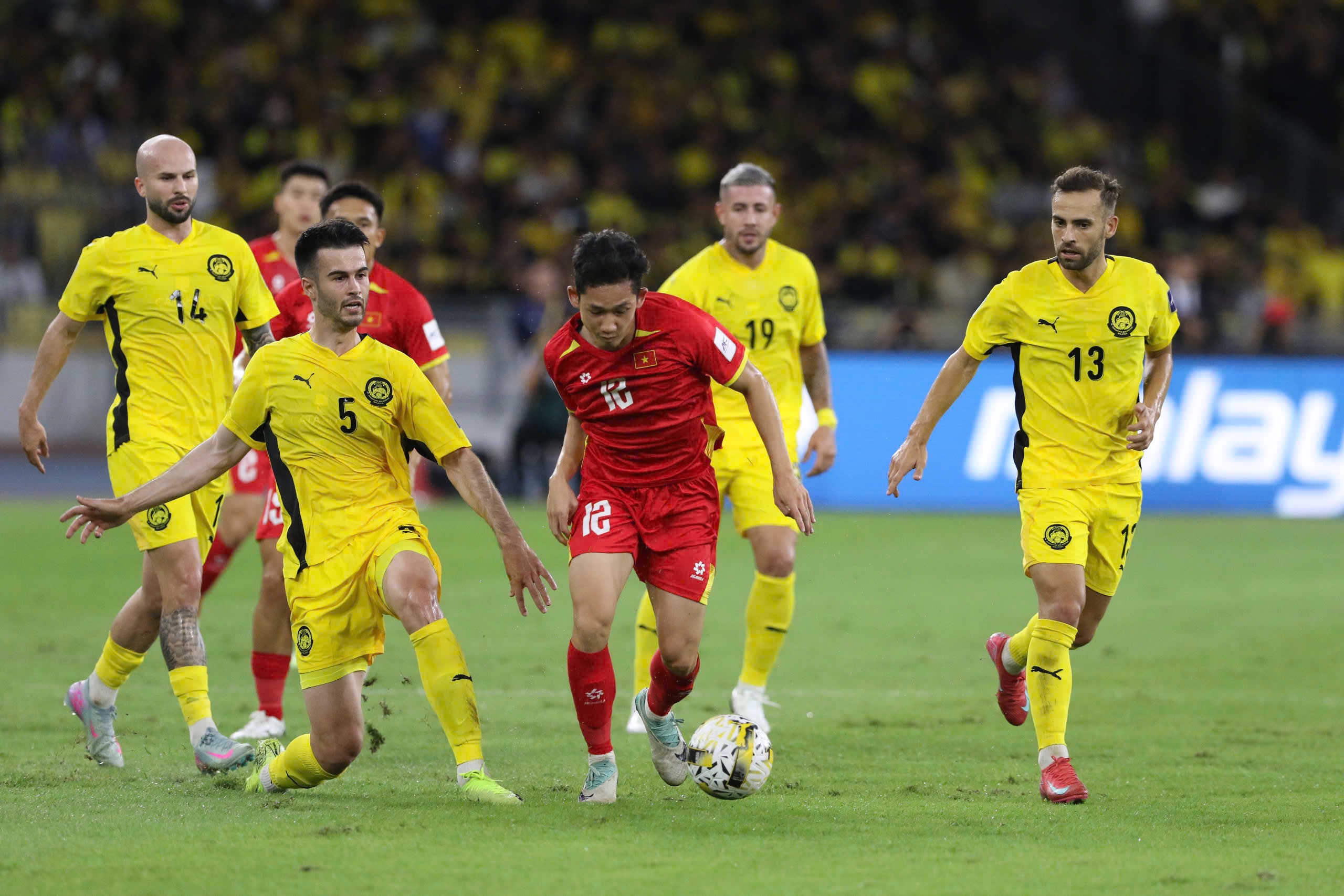Ngoại binh V League lên tuyển quốc gia: Abdurakhmanov và Endrick khẳng định bản lĩnh quốc tế