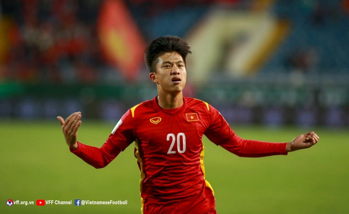 Phan Văn Đức – Cánh chim không mỏi của bóng đá Việt Nam