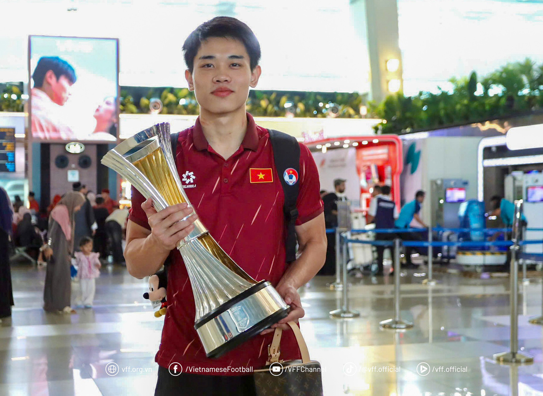 U23 Việt Nam – Vinh quang trở về, mang theo chiếc cúp và cả niềm tự hào dân tộc