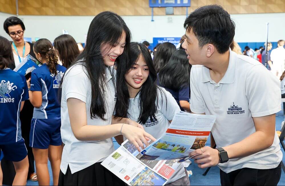 EIS HCMC cấp học bổng toàn phần cho học sinh thể thao: Khi thể thao trở thành “chìa khóa” du học