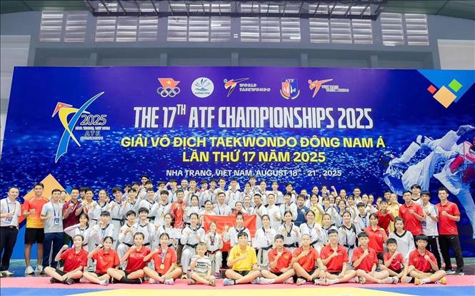 Taekwondo Việt Nam vô địch Đông Nam Á 2025 với thành tích áp đảo