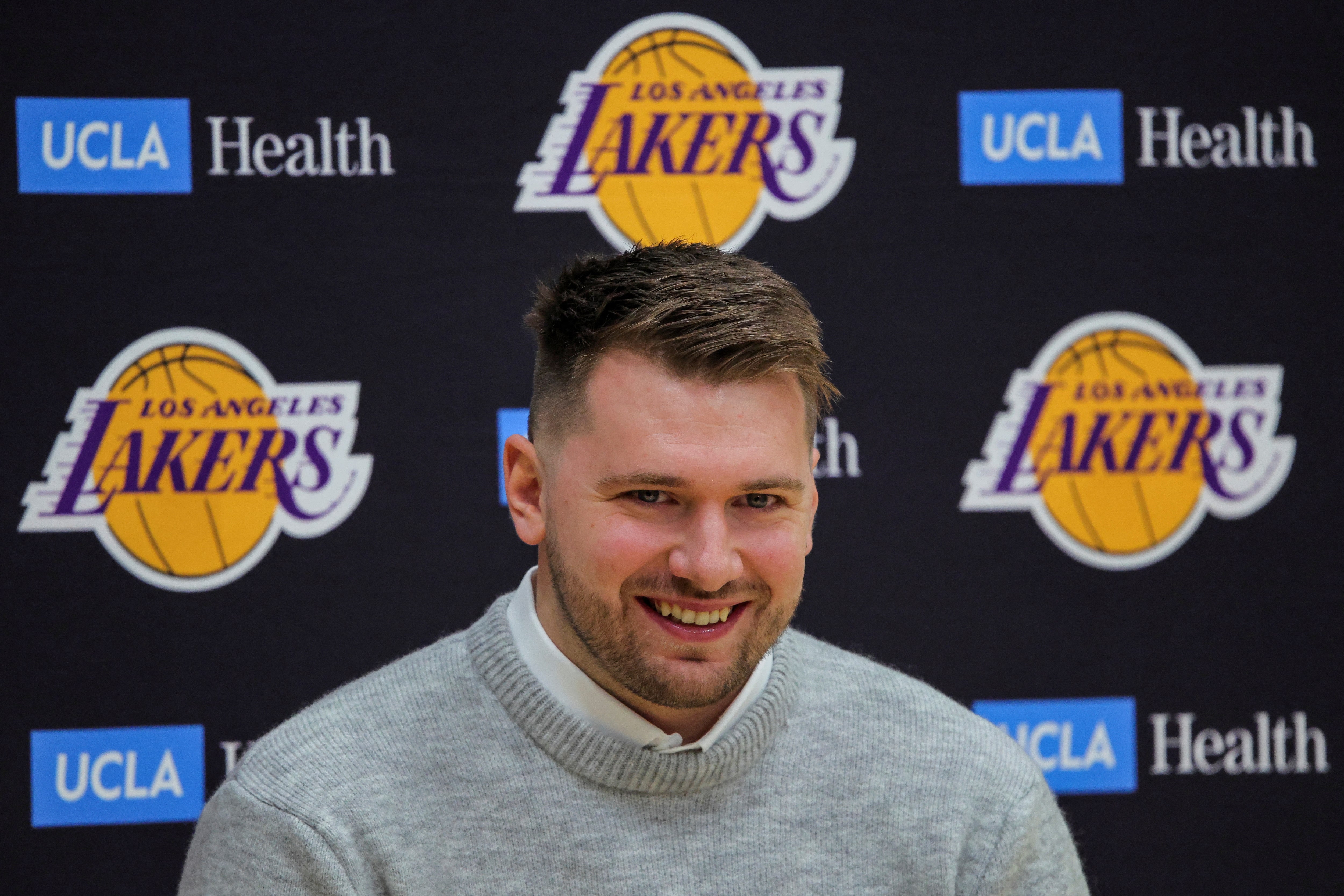 Luka Dončić ký gia hạn 3 mùa với Lakers: Giải mã ba câu hỏi lớn về tương lai “Vua hạt ruồi”