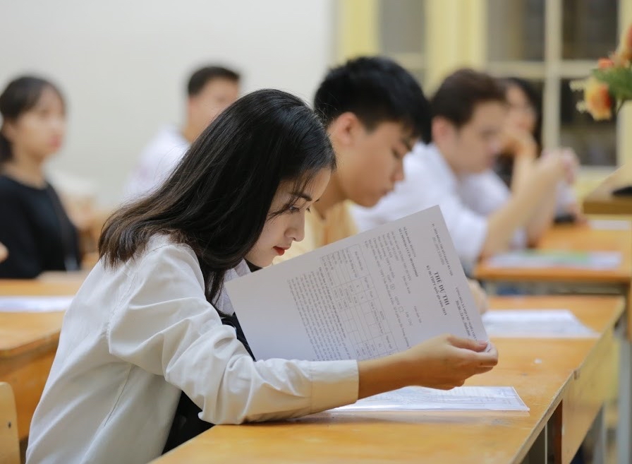 Điểm chuẩn đại học 2025: Cú chốt quan trọng sau hành trình 12 năm đèn sách