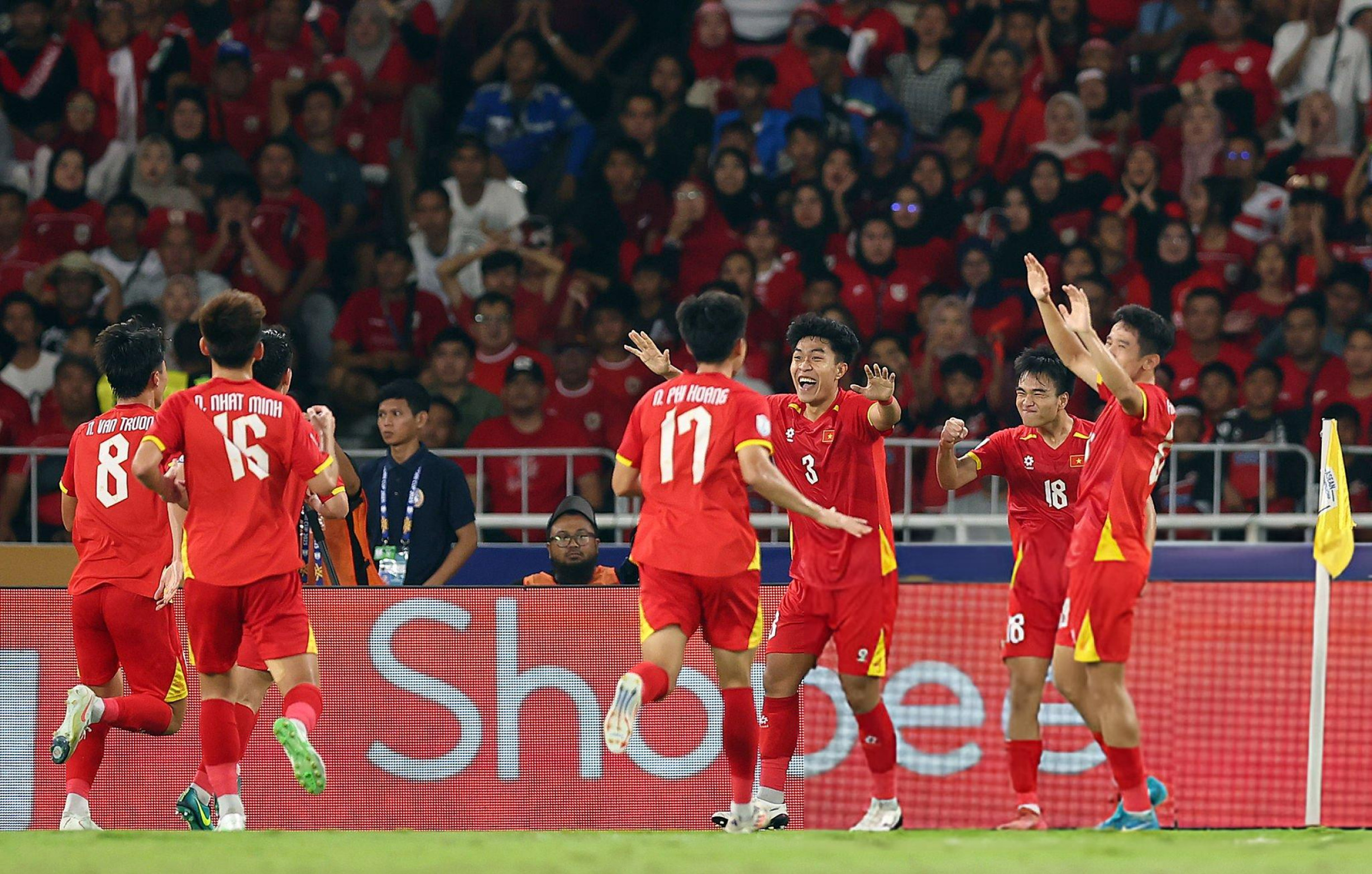Tuyển Việt Nam và giấc mơ World Cup: Thế hệ U23 liệu có đủ sức gánh vác?