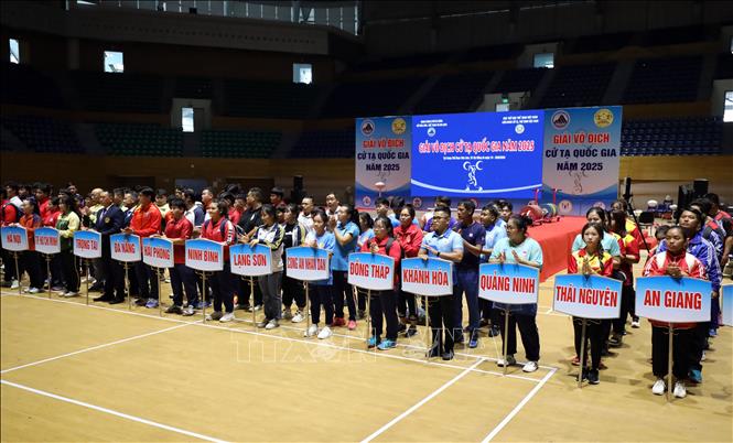 Giải vô địch Cử tạ quốc gia 2025: 200 lực sĩ hội tụ tại Đà Nẵng