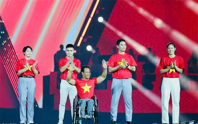 “Tổ quốc trong tim”: Khi thể thao và lòng yêu nước hòa nhịp tại Mỹ Đình
