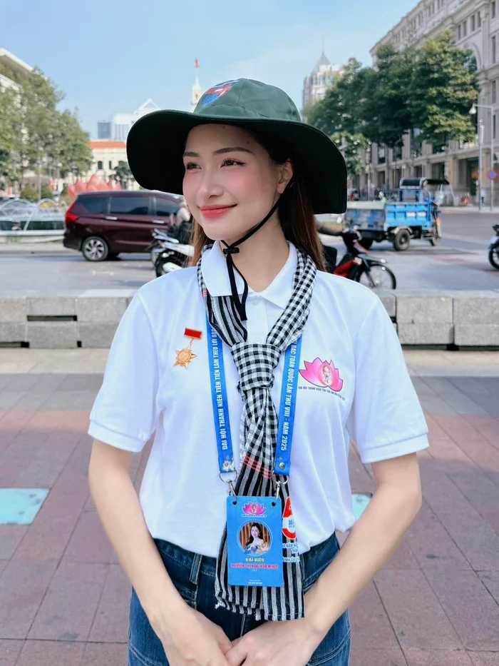 Hòa Minzy làm từ thiện nhiều năm qua khiến khán giả bất ngờ
