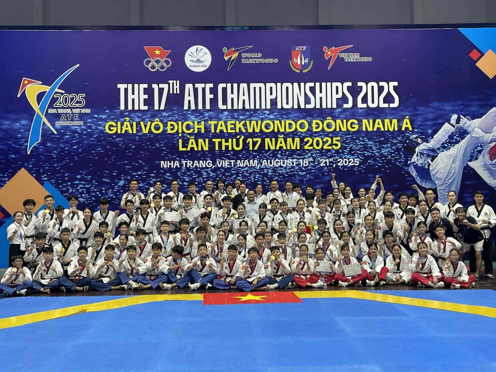 Taekwondo Việt Nam lập kỳ tích với 18 HCV tại SEA Taekwondo 2025