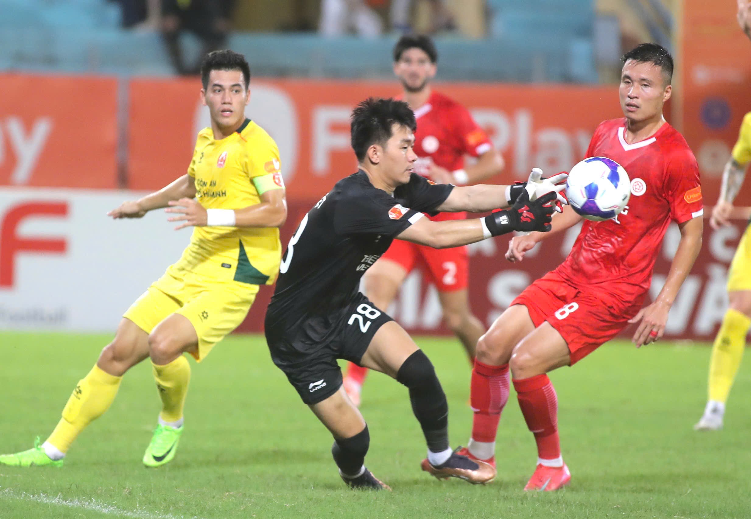 Thể Công Viettel bùng nổ – chiến thắng đậm đà tại vòng 2 V.League!