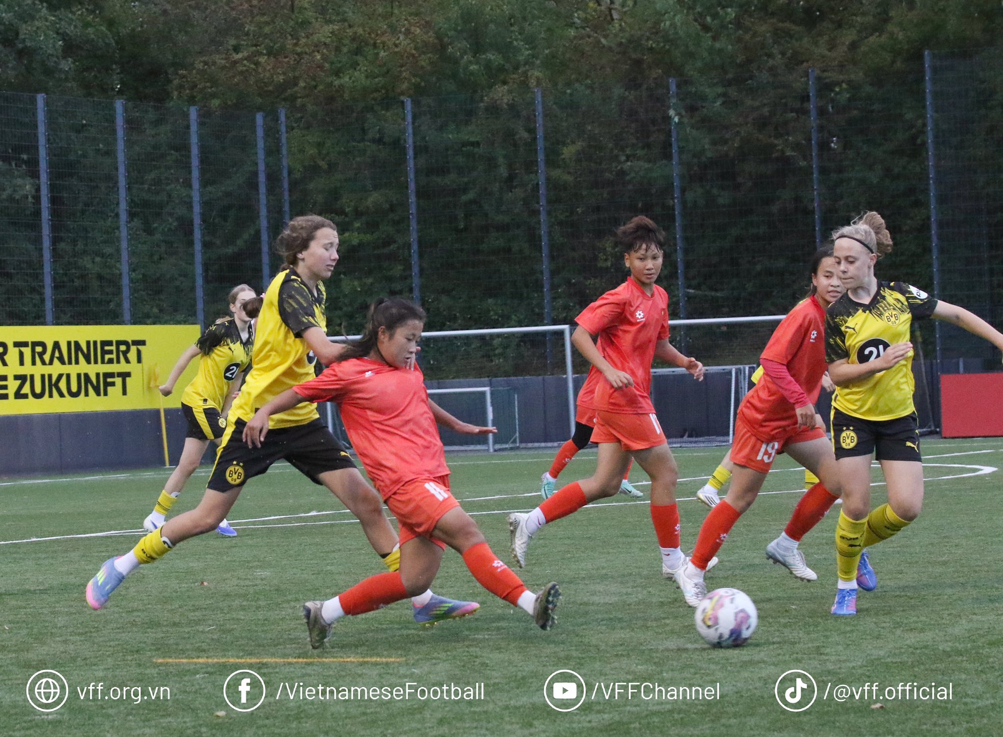 U17 nữ Việt Nam thắng Dortmund 6-2: Bước chạy đà ấn tượng cho vòng loại U17 châu Á 2026