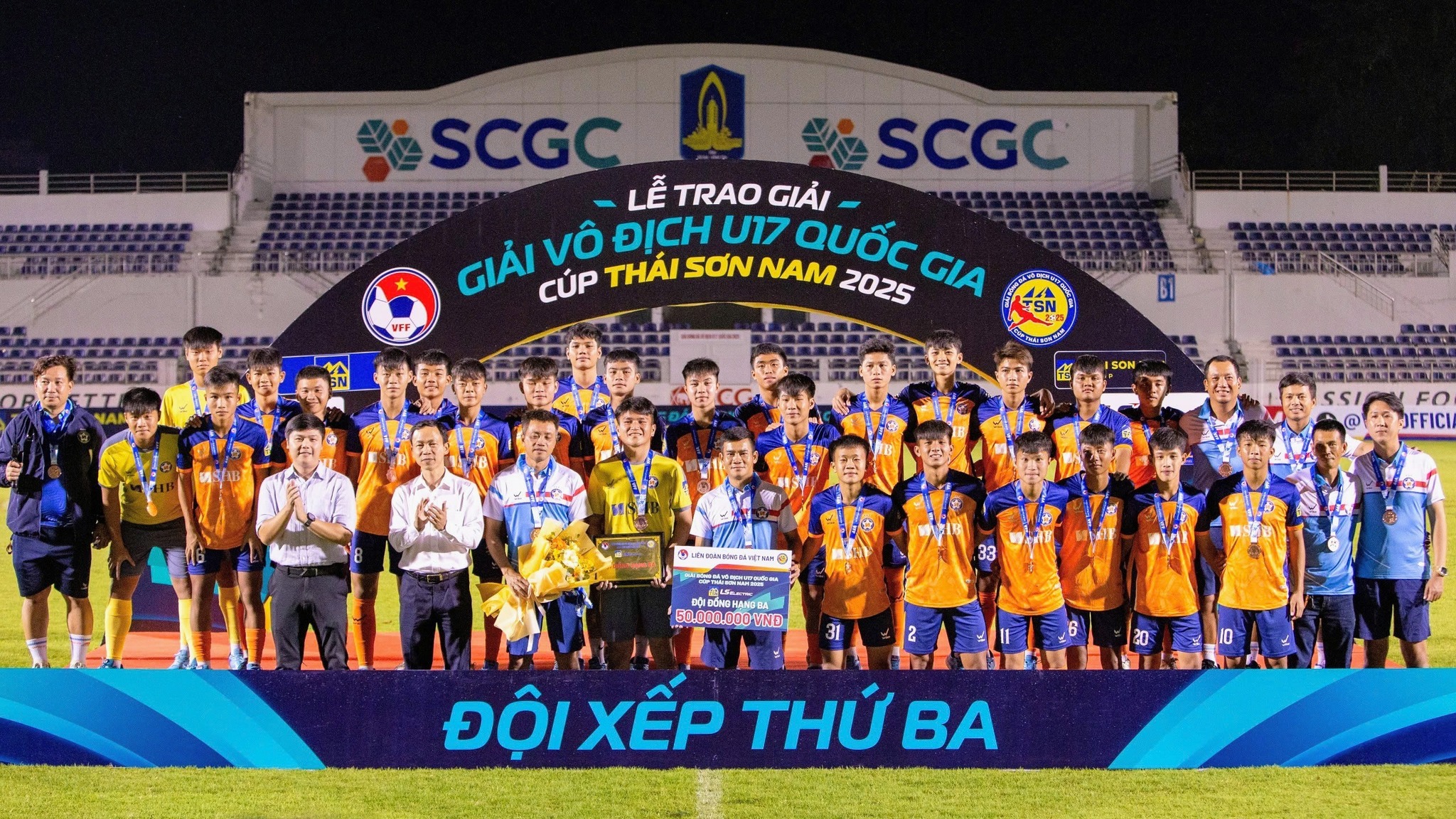 U17 SHB Đà Nẵng và U17 Thể Công Viettel đồng hạng Ba tại VCK U17 Quốc gia 2025