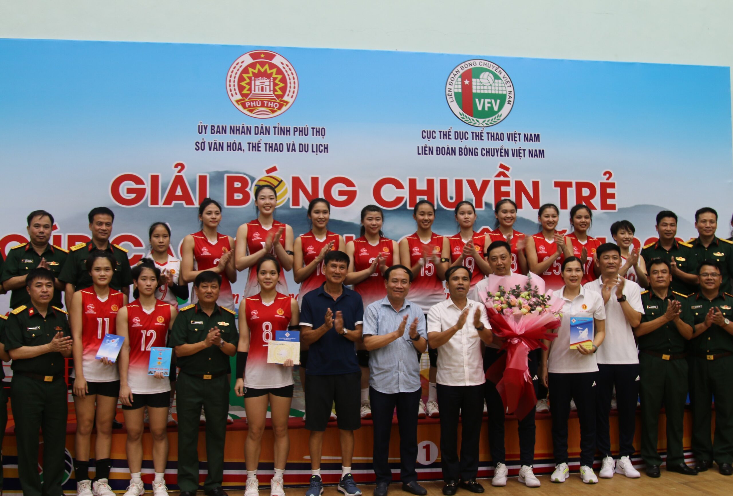 CLB Bóng chuyền Thông Tin Binh Đoàn 19 – Lập kỳ tích lịch sử của bóng chuyền Việt Nam