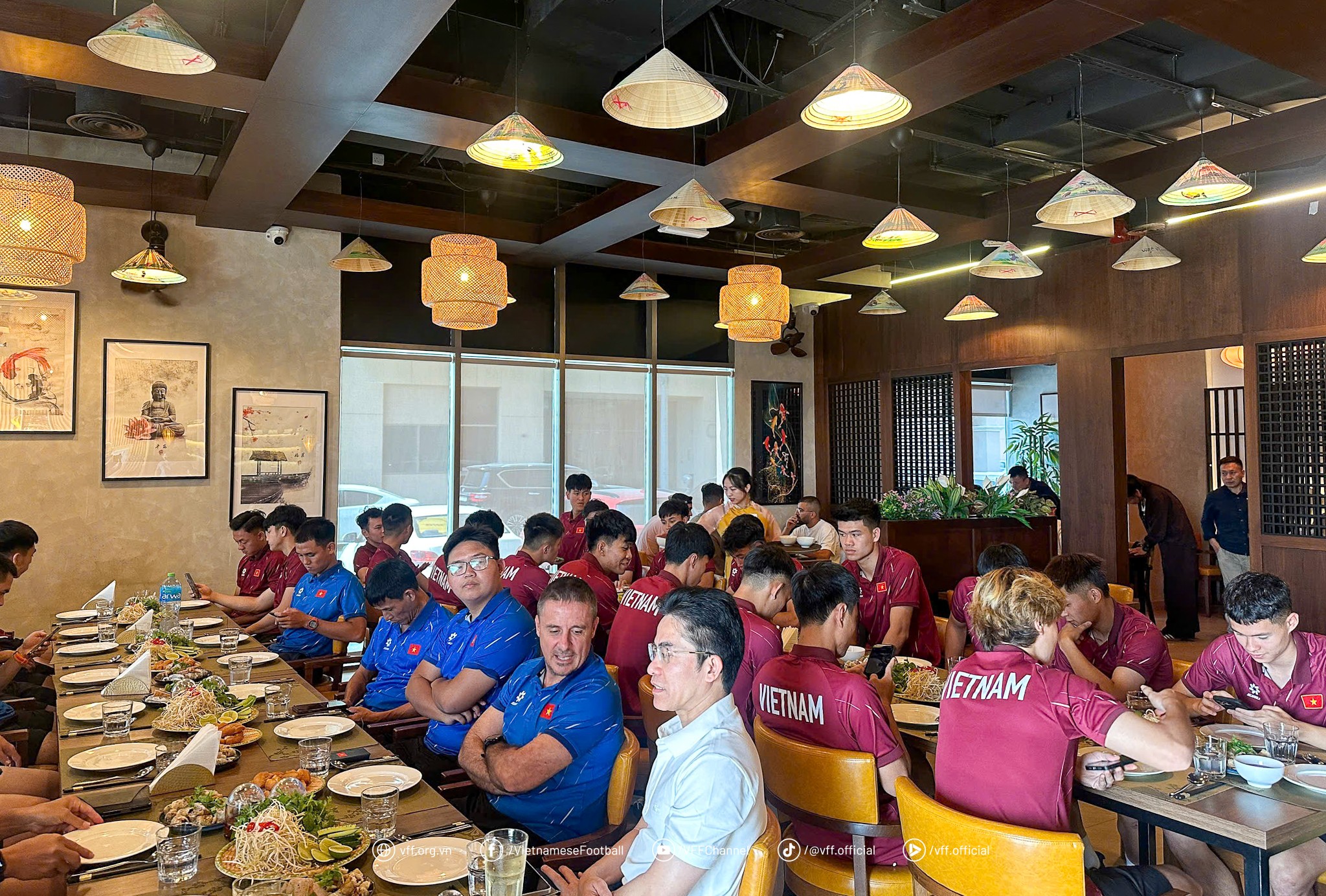 Hương vị quê nhà giữa lòng UAE – Đại sứ quán Việt Nam tiếp sức tinh thần cho U23 Việt Nam trước SEA Games 33
