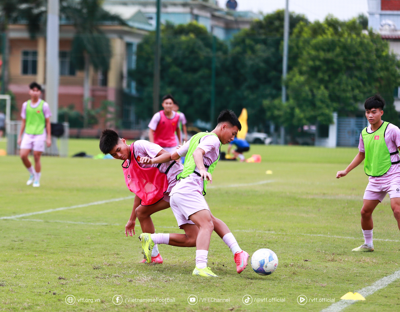 Trần Mạnh Quân được triệu tập vào đội tuyển U17 Việt Nam – Tiền đạo vàng trẻ hướng tới vòng loại U17 châu Á 2026