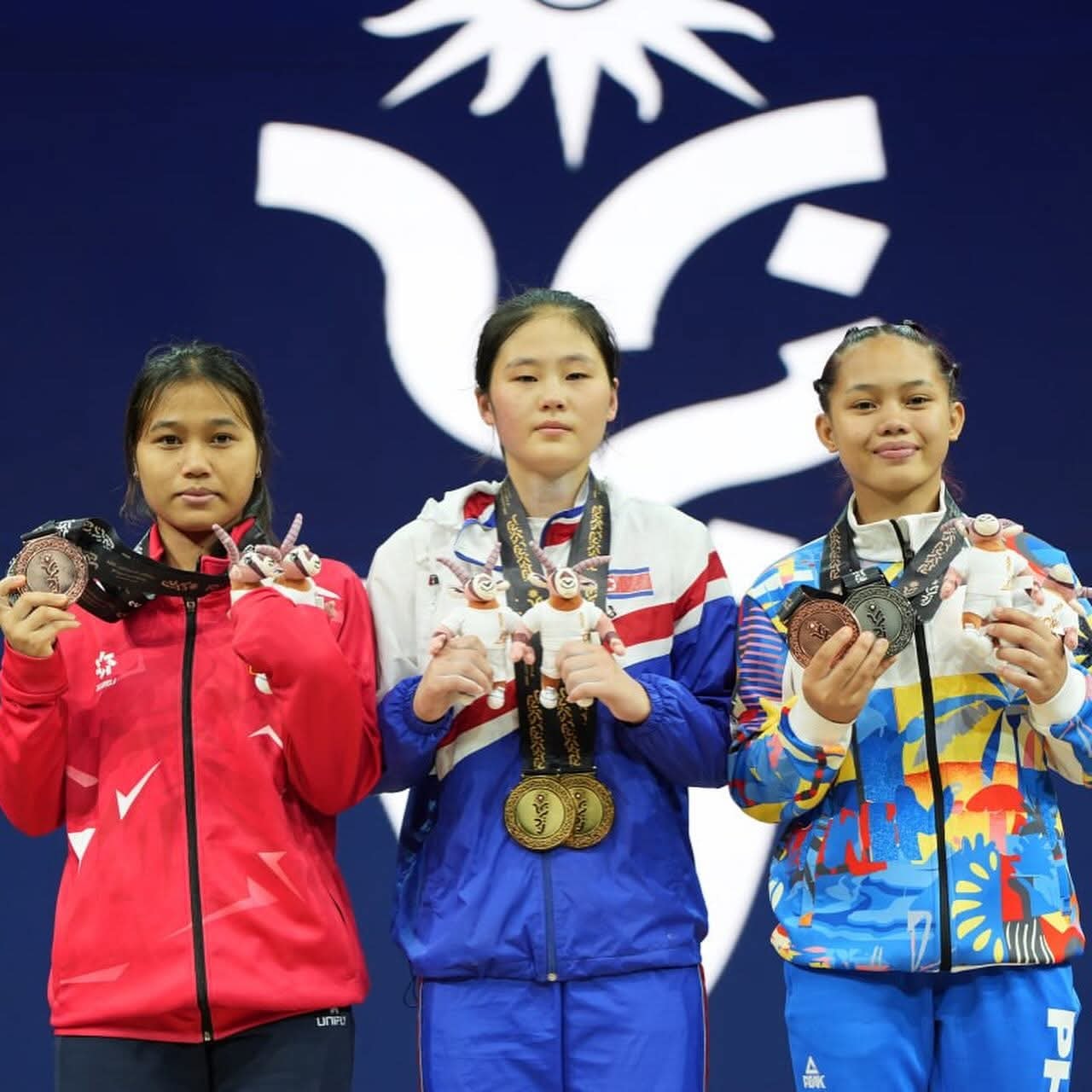 Đô cử trẻ Y Liên giành HCB và HCĐ tại Asian Youth Games 2025