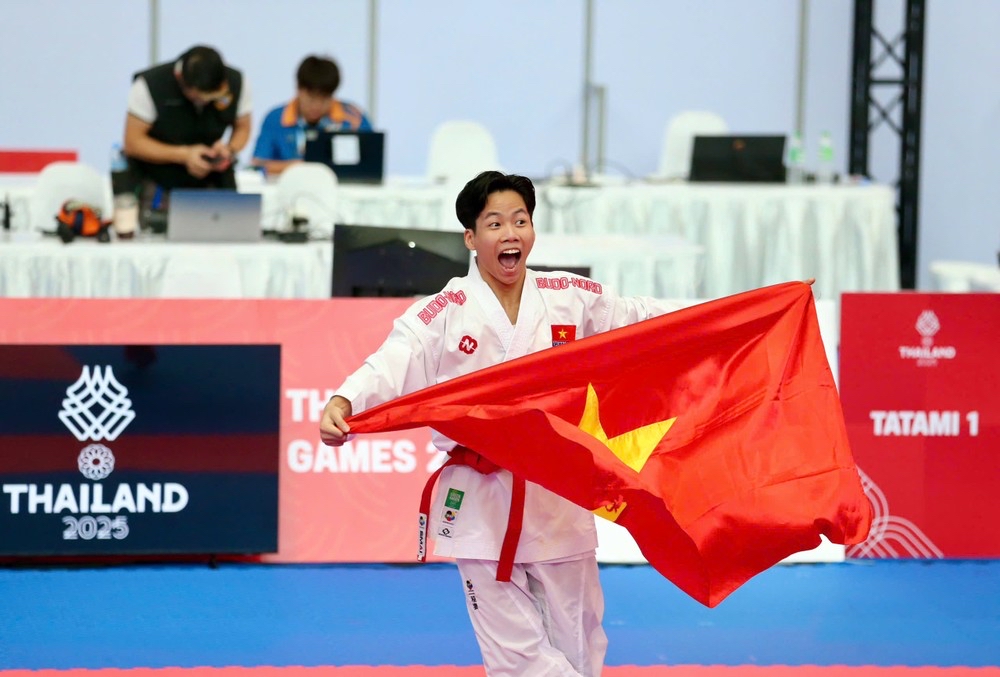 Karate Việt Nam dẫn đầu SEA Games 33 với 6 HCV lịch sử